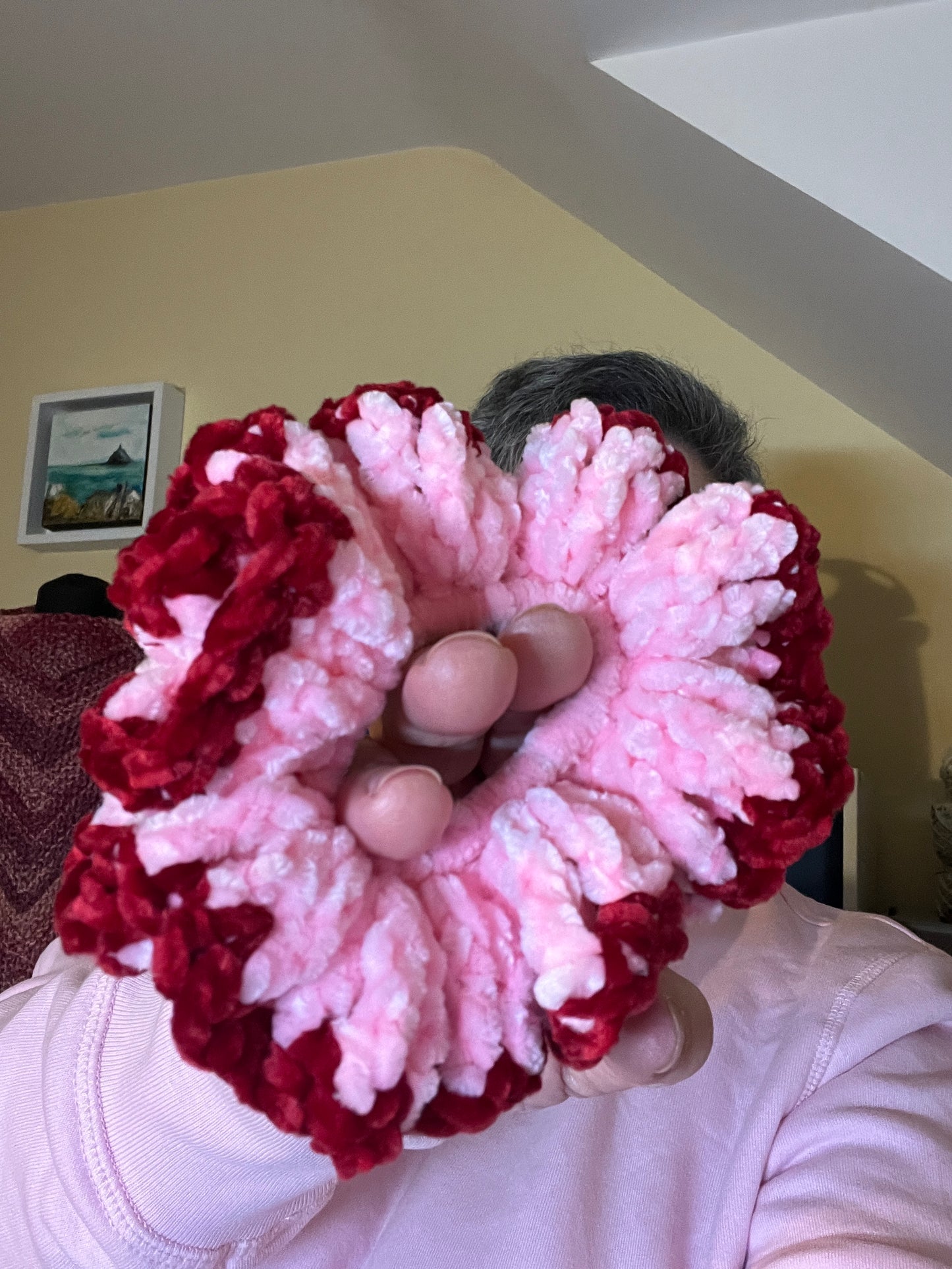 2 Valentine’s Day scrunchies